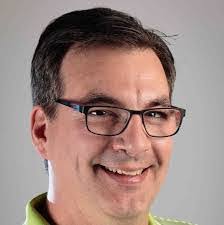 Jonathan Rossman's Instagram, Twitter & Facebook