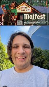 Richard Kovalski's Instagram, Twitter & Facebook