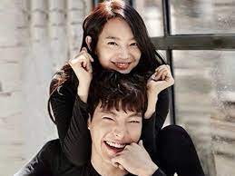 It aired on kbs2 on mondays and tuesdays at 21:55 (kst) timeslot for 16 episodes beginning on november 16, 2015. Oh My Venus Actress Shin Min Ah Responds To News Of Boyfriend Kim Woo Bin S Bout With Cancer