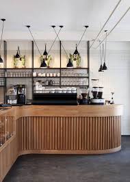 Epingle Par Jenifer Manginelli Sur Church Foyer En 2020 Interieur De Restaurant Idee Deco Bar Mobilier Restaurant