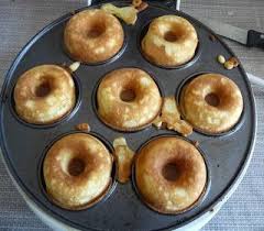 Donuts Glaces Au Chocolat A La Machine Recette Donuts Recette Donuts Machine Dessert
