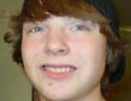 East Bremerton teen dies following Tuesday night crash