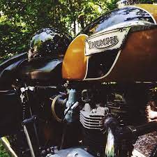 Beautiful 71 Bonneville At The Ton Up Meeting Yesterday Vintage Motorcycles Vintage Cars Old Bikes