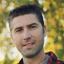 Kurt Dinger's Instagram, Twitter & Facebook