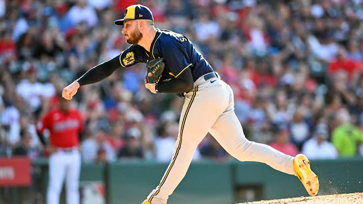 Peter Strzelecki recalled from Triple-A for D-backs' doubleheader