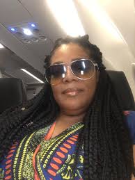 Robin Cunningham (@linqdlioness) • Instagram photos and videos