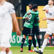 Iké ugbo speelt zich steeds meer in de harten van de supporters van cercle brugge, ook al konden die hem bijna live aan het werk zien. Ike Ugbo Double Helps 10 Man Cercle Brugge Beat Oud Heverlee 3 0 Global Times Nigeria