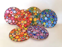 7 Cool Diy Coasters Ideas L Essenziale Diy Coasters Polymer Crafts Wooden Coasters Diy