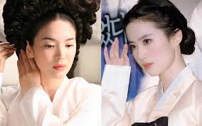 Mỹ nhân diện Hanbok đẹp nhất: Lưu Diệc Phi tranh hạng với Song Hye Kyo