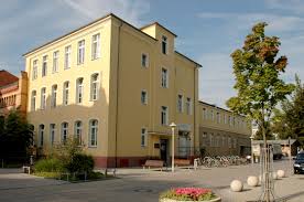 Fulﬁlling customer satisfaction at utmost level dating back to 1954, when the young engineman hakkı gözlüklü has opened the doors of haus in aydın and started activities by repair and restoration of different types of water motors, olive oil machinery and. Medizinische Fakultat Universitatsklinikum Magdeburg A O R Hauser