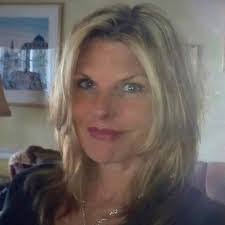 Sharon Wozniak's Instagram, Twitter & Facebook