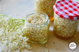 Flori De Soc Murate In Miere Si Otet In 2020 Food Sugar Scrub Condiments