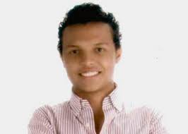 Luis y laura bailaron y compartieron con el grupo. Colmenares Caso Resuelto Cientificamente Las2orillas