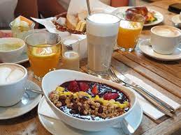 Ştiri de ultimă oră, editoriale realizate de personalităţi din societatea românească, reportaje, interviuri, dosare de presă, cronici tv, cultura, sănătate Our Brunch At Cotidiano Amazing Bild Von Cotidiano Gartnerplatz Munchen Tripadvisor