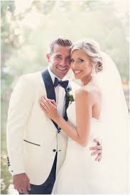 Pin By Zen Mora On Wedding In 2020 Groom Tuxedo Wedding Off White Wedding Dresses White Wedding Dresses