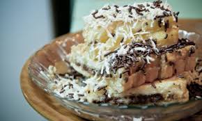 Churros rangup oleh shikin churros rangup sedap dimakan sebagai juadah petang hari. Roti Bakar Coklat Keju Picture Of Maxeat Traditional Corner Denpasar Tripadvisor