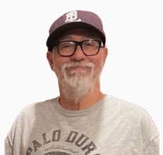 Carol Cantu's Instagram, Twitter & Facebook