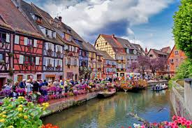 Le Quai De La Poissonnerie Colmar Alsace France Www Tourisme Colmar Com Colmar Tourisme Voyage En France