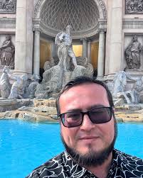 Por un gran año. Gracias a Dios por darme unos grandes padres, maravillosos  hijos y buenos amigos.