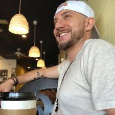 Máximo Guevara (@maximo_enrrique)