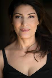 Opposable Thumbs: Lessons in Human Behaviour (Short 2011)