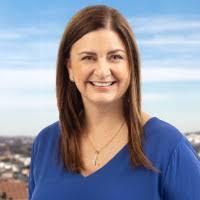 Wendy Yoder's Instagram, Twitter & Facebook