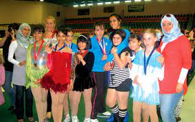 العالمي يرحب بإعارة كيم جين سو 19/06/2021. ÙØ±ÙŠÙ‚ Ø³ÙŠØ¯Ø§Øª Ø§Ù„Ø´Ø§Ø±Ù‚Ø© Ù„Ù„ØªØ²Ù„Ø¬ ÙŠÙÙˆØ² Ø¨Ø¬ÙˆØ§Ø¦Ø² ÙˆÙ…ÙŠØ¯Ø§Ù„ÙŠØ§Øª Ù…Ø³Ø§Ø¨Ù‚Ø© Ø§Ù„Ù†ØµØ± Ù„ÙŠØ¬Ø±Ù„Ø§Ù†Ø¯ Ø§Ù„Ø±ÙŠØ§Ø¶ÙŠ Ù…Ù†ÙˆØ¹Ø© Ø§Ù„Ø¨ÙŠØ§Ù†