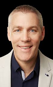 Book Anna Glynn for your next event