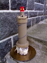 Beau Phare Marin En Carton Briko Deko Fait Maison Deco Mer Astuce Deco Rangement Phare