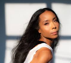 Francesca Bollinger's Instagram, Twitter & Facebook