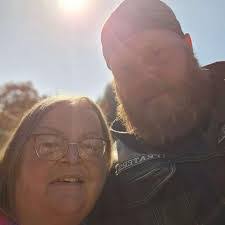 Denise Bordeaux's Instagram, Twitter & Facebook