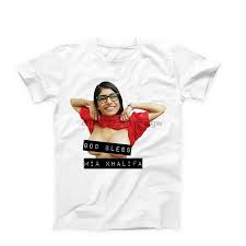 Khalifa was born in beirut, lebanon and moved with her family to the united states in 2000. Mia Khalifa Porn Star Lustige Herren Witz T Shirt Geburtstag Geschenk T Hohe Qualitat T Shirt T Shirts Aliexpress