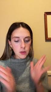 Elisa Patton's Instagram, Twitter & Facebook