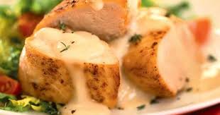12 Sauces Onctueuses Pour Sublimer Le Poulet Recette Poulet Plat Sauce Au Vin