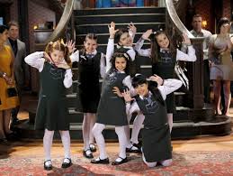 Carousel) is a brazilian children's telenovela created by íris abravanel and written by abel santa cruz. Hora De Brincar