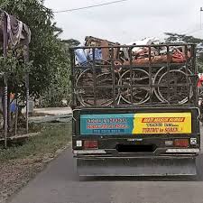 Dalam melakoni pekerjaannya, ia pun mengungkapkan tantangan yang dialaminya. Ragam Tulisan Lucu Di Bak Mobil Pickup Mulai Romantis Sampai Sindiran Otosia Com