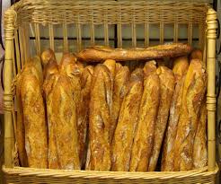 Why You Should Not Buy Just Une Baguette In France Learn French Fast French Baguette Learn French