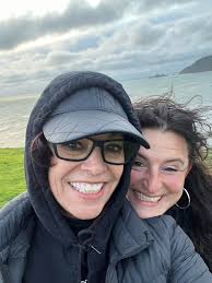 FeFday. Just a buzzin for the weekend.