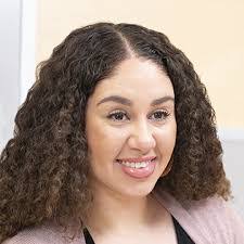 Sandra Hilliard's Instagram, Twitter & Facebook