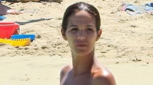 La 'influencer' tamara gorro ha recurrido a su perfil de instagram para compartir unas emotivas imágenes pertenecientes al día de su boda con el futbolista ezequiel garay con motivo del octavo aniversario del enlace. El Gran Susto De Tamara Gorro