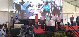 Objektif utama dasar komuniti negara adalah untuk mendayaupayakan (empowering) komuniti setempat supaya mereka boleh melibatkan diri secara aktif dalam pengurusan dan penyelenggaraan harta awam dan harta bersama yang merupakan sebahagian daripada tempat tinggal mereka. Harits Asyraf Hasnan Ar Twitter Kerajaan Menggariskan Lapan Kluster Yang Akan Diberi Fokus Menerusi Pelaksanaan Dasar Komuniti Negara Lapan Kluster Itu Dilihat Sebagai Faktor Faktor Utama Dalam Mengubah Minda Serta Sikap Komuniti Di