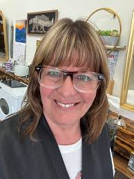 Destiny Lundy's Instagram, Twitter & Facebook