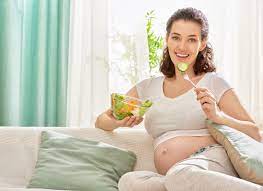 Acest lucru determină refluxul acidului gastric, cauzând astfel arsurile gastrice atât de neplăcute. Trucuri Pentru A Calma Arsurile Stomacale In SarcinÄ