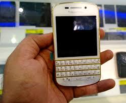 BlackBerry Q10 Special Gold Edition ...