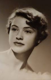 Martha Molitor's Instagram, Twitter & Facebook