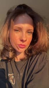 Sarah Wildermuth's Instagram, Twitter & Facebook