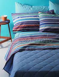 Il completo di lenzuola in puro cotone è inoltre ideale per utenti giovani e dinamici che amano fantasie briose, per tutti coloro che sanno riconoscere il bello che risiede nelle cose. Tessili Per La Casa Bassetti Time Completo Lenzuola Una Piazza E Mezza Con Due Federe 100 Cotone Bustier 4 Casa E Cucina Laaldeasanicolas Es