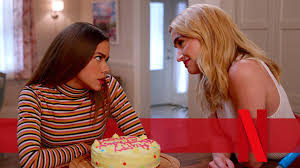 Deshalb backen bei kuchentratsch omas und opas deinen kuchen nach altem rezept und mit ganz viel liebe. Wie Die Gilmore Girls Nur Mit Mehr Busen Erster Trailer Zur Neuen Netflix Serie Ginny Georgia Serien News Filmstarts De