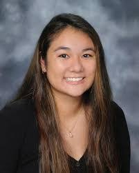 Leslie Yost's Instagram, Twitter & Facebook