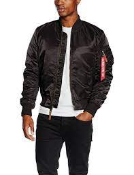 Buzul çağında zoraki bir dostluğun anlatıldığı alpha hem gerecek hem de yürekleri eritecek. Kurdo Wellou Outfit Lederjacke Nike Vapormax Gucci Tasche Hose Cap